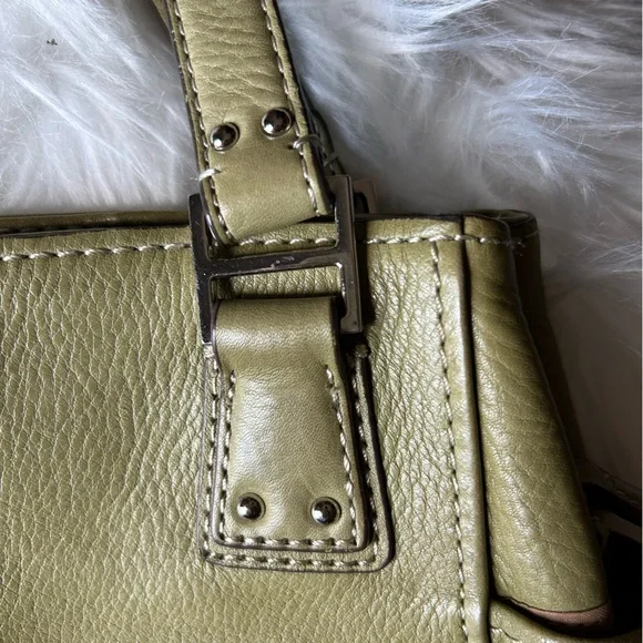 Fossil Vintage Olive Green Leather Shoulder Bag - Picture 4 of 14
